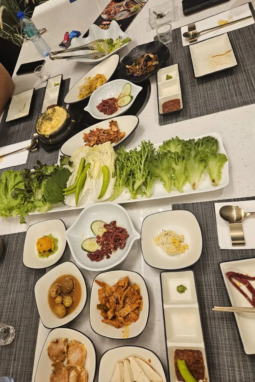 청담 마카피칼쪽이 분위기가 더 괜찮으거 같네요 